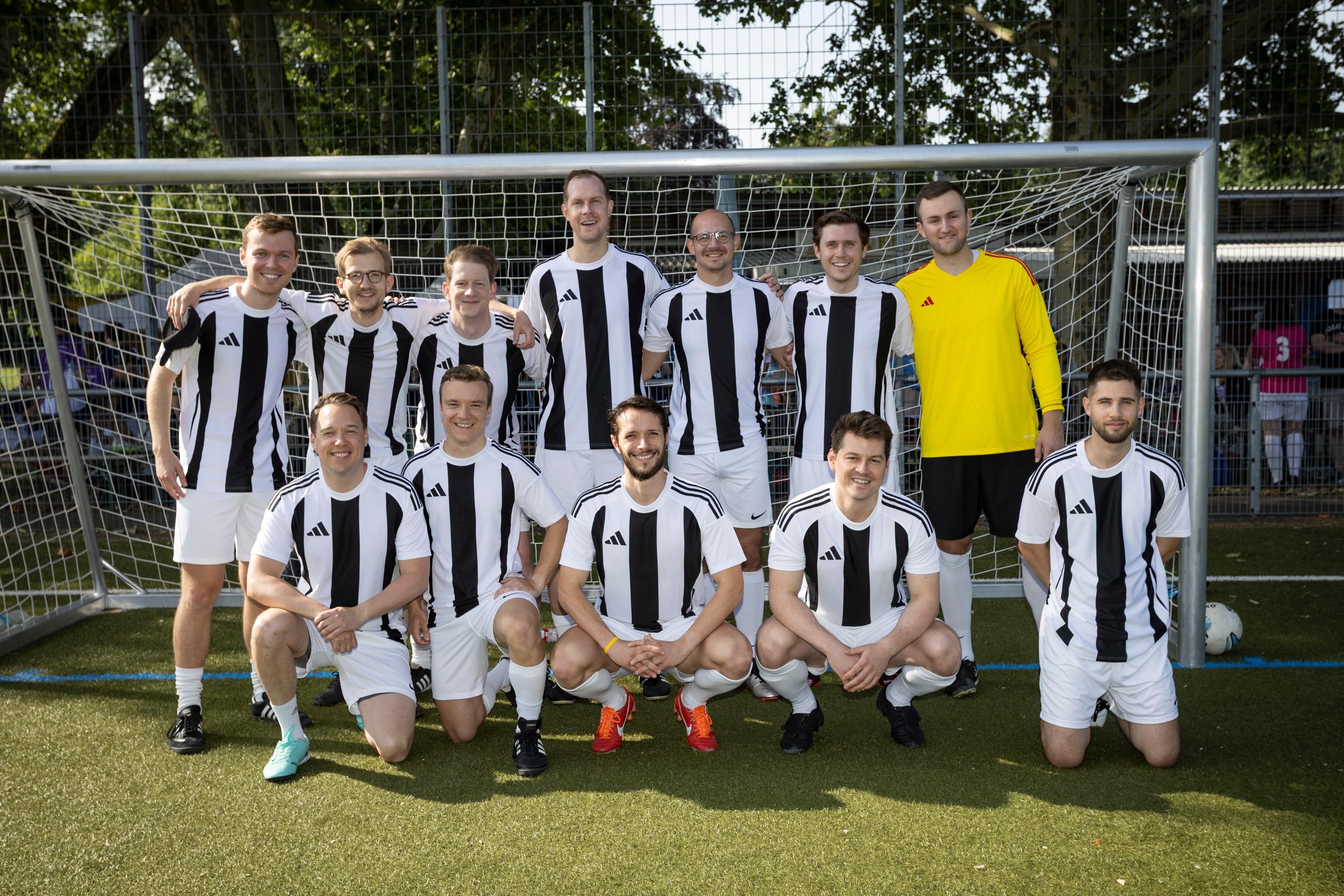 Das Fußball-Team von Freshfields zum Angel Cup 2025